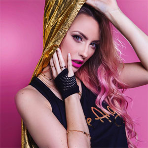 Disco Rompe La Pista de Katie Ángel